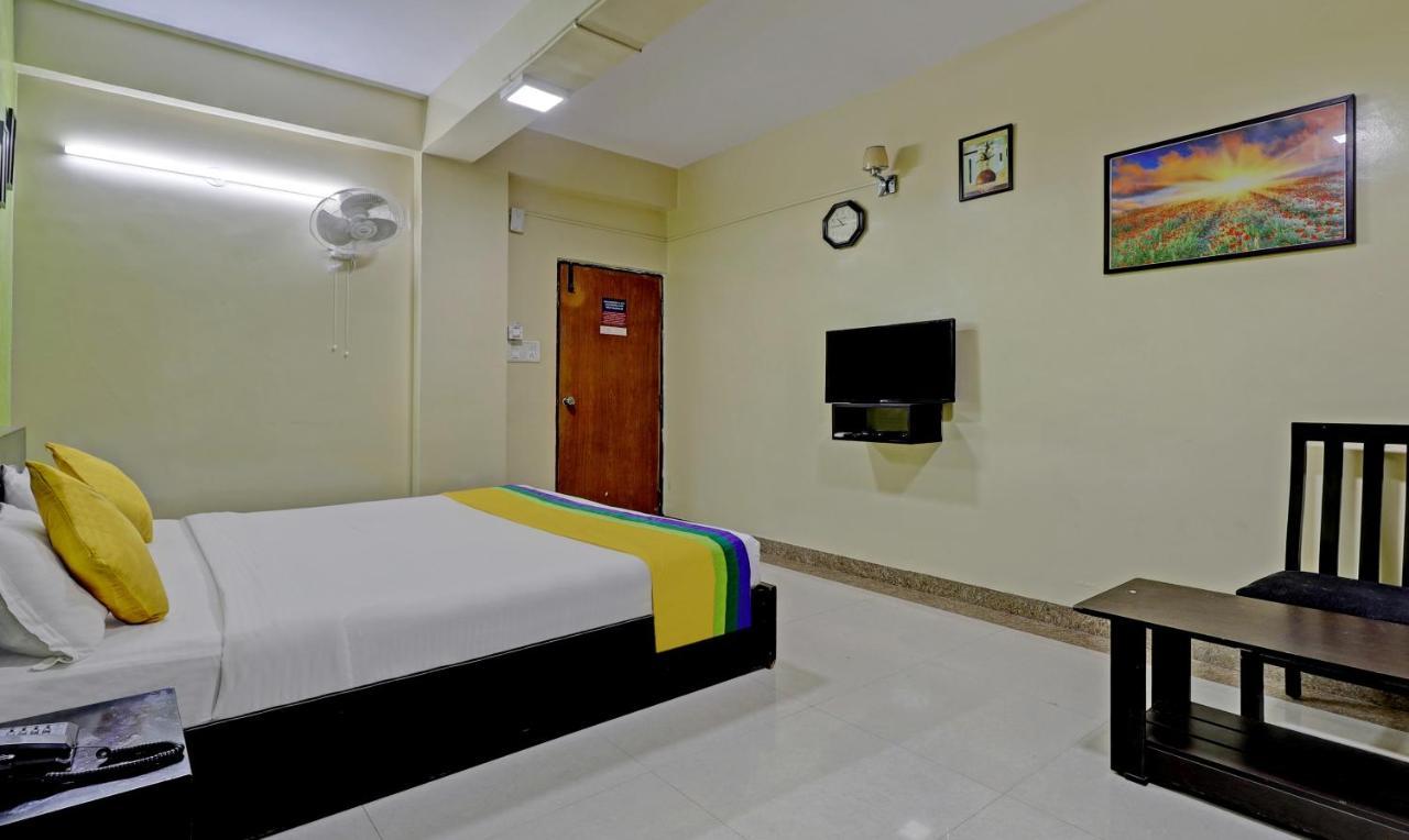 Itsy By Treebo - Palm Emirates Hotel Bangalore Buitenkant foto