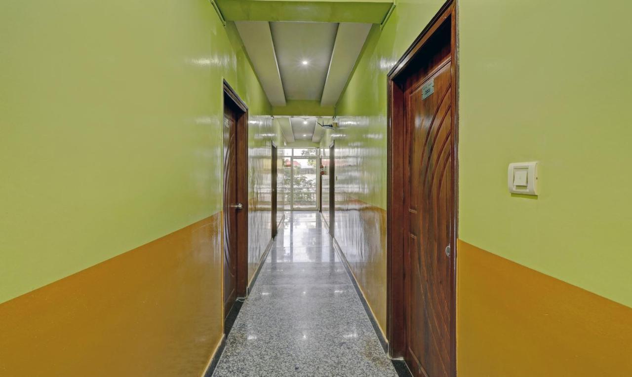 Itsy By Treebo - Palm Emirates Hotel Bangalore Buitenkant foto