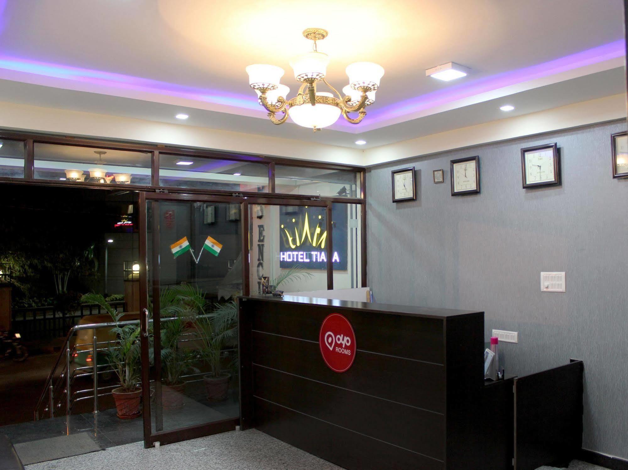 Itsy By Treebo - Palm Emirates Hotel Bangalore Buitenkant foto