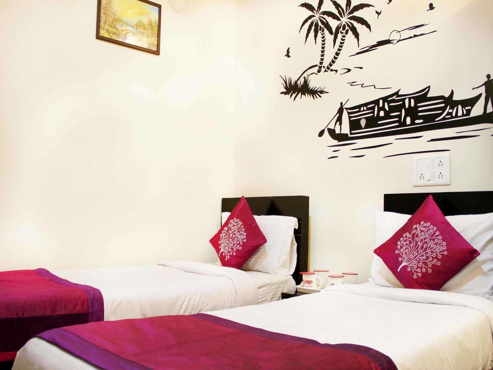 Itsy By Treebo - Palm Emirates Hotel Bangalore Buitenkant foto